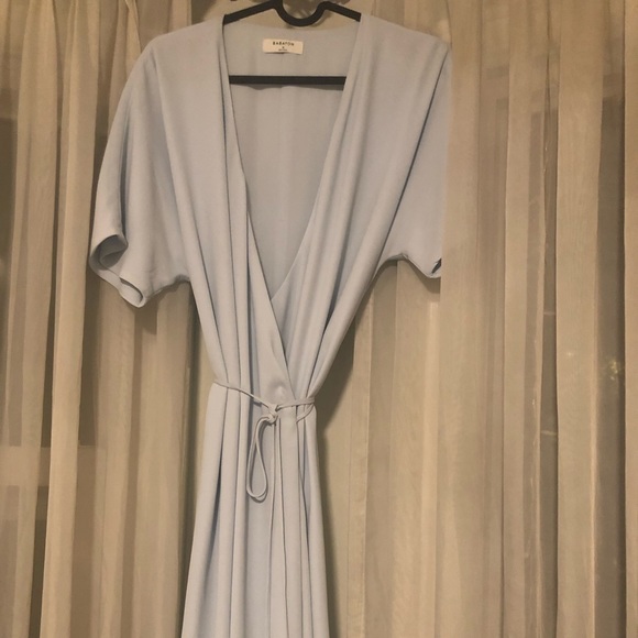 Beautiful classy elegant babaton dress - Picture 2 of 6